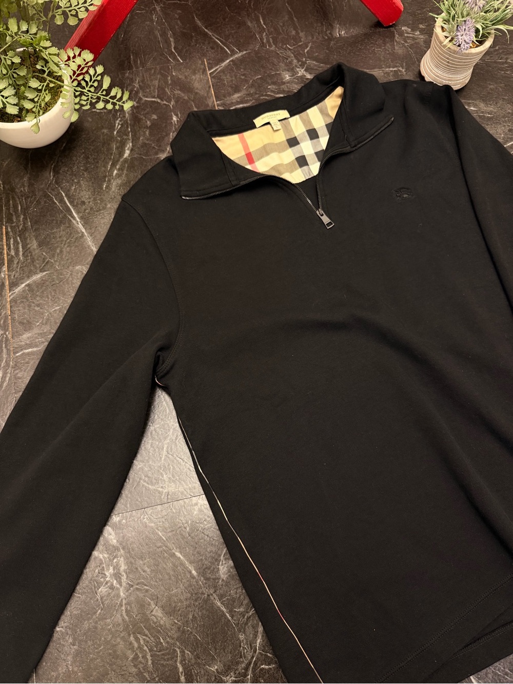 Burberry - Quarter Zip - Black Check Collar - Size L - Preowned